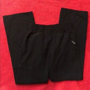 👗Cherokee long black pants, size small.